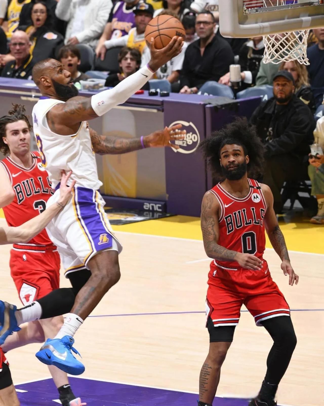 公牛惊险战胜篮网，成功晋级东部半决赛的简单介绍