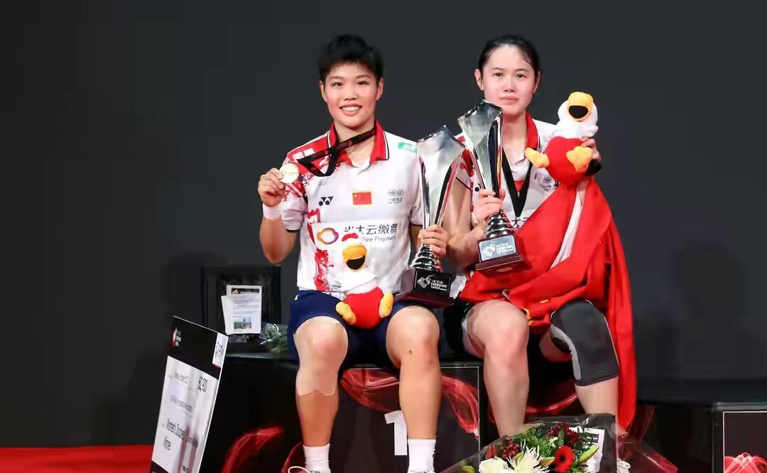 日本队完胜丹麦队，安赛龙扛起全队