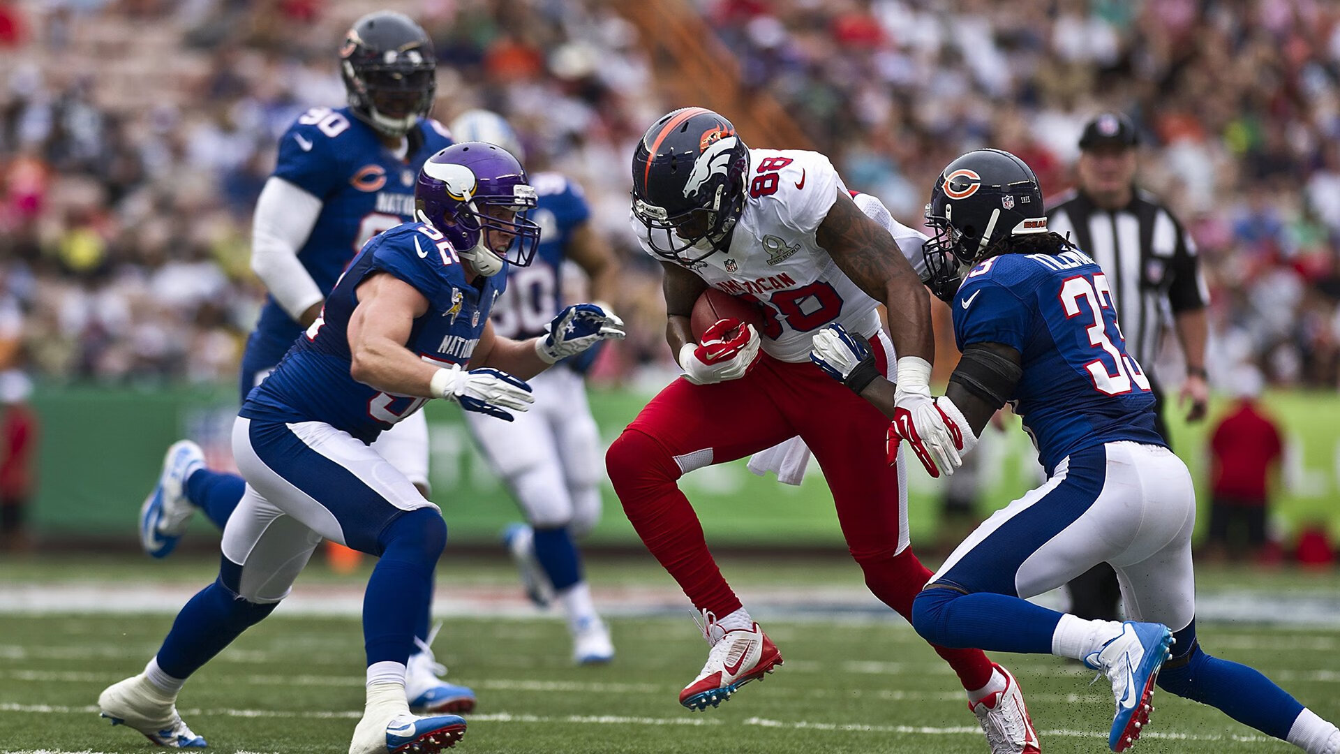 三十九年，两次窒息，人类唯一无法破解的，是足球场上那个缓慢燃烧的刹那